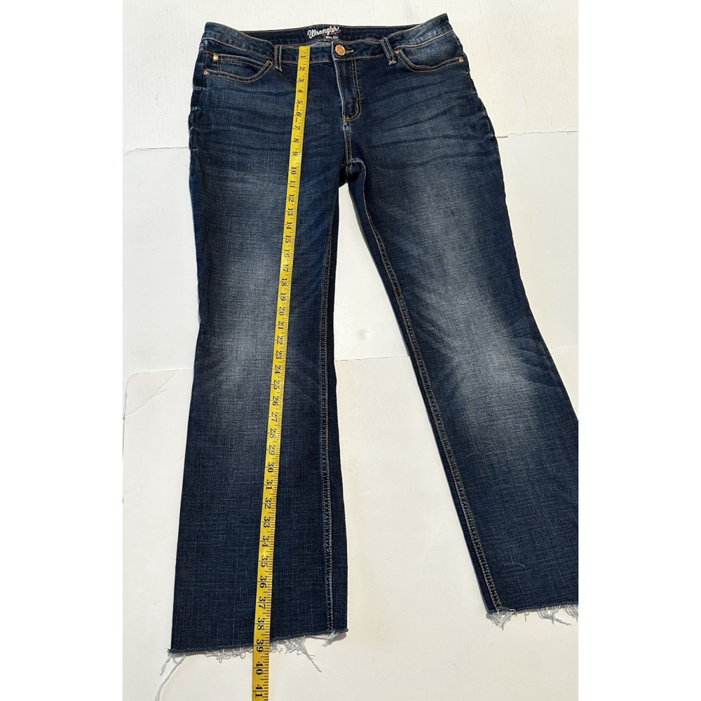 Wrangler Bootcut Jeans Raw Hem Womens 15/16 X 34 Mid-Rise Zip Distressed Denim - Picture 7 of 16